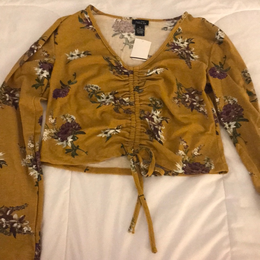 New Rue 21 flower tie up crop top